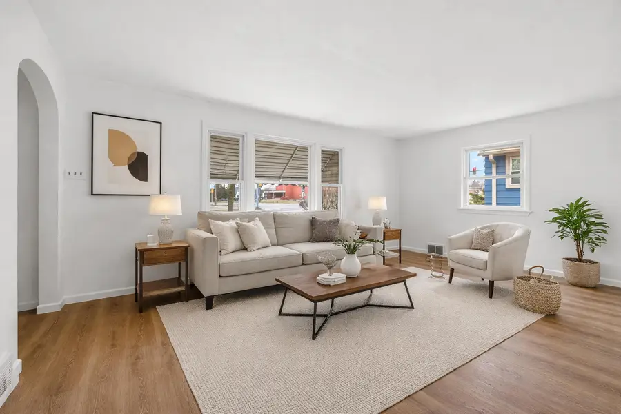 6726 W Silver Spring Dr, Milwaukee, WI 53218 - #2