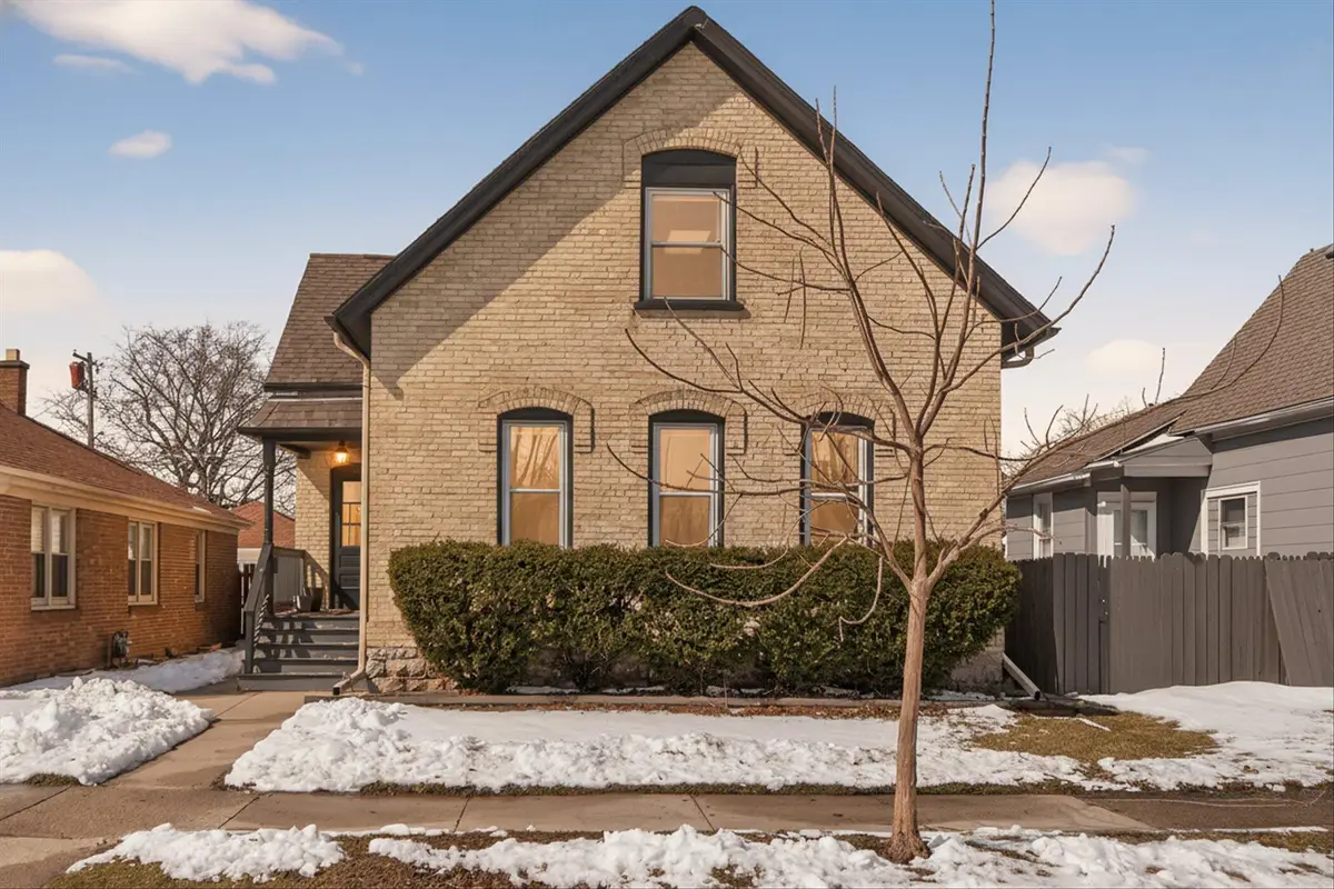 2220 Green St, Racine, WI 53402 - #1