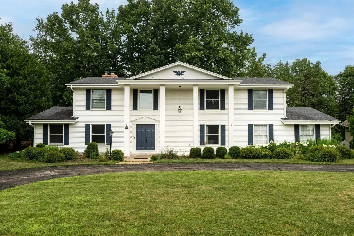 9495 N Fairway Cir, Bayside, WI 53217 - #1