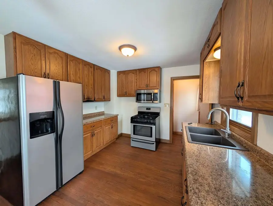 1360 S 88th St, West Allis, WI 53214 - #2