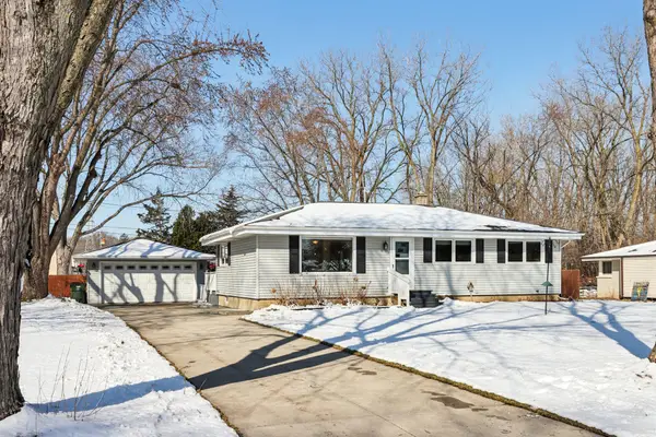 6751 S 111th St, Franklin, WI 53132