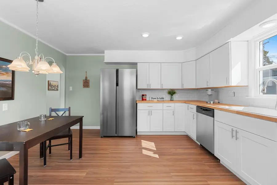 1316 N 8th St, Manitowoc, WI 54220 - #2