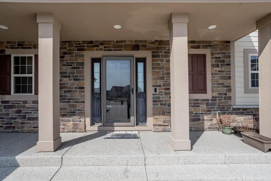 N88W18648 Duke St, Menomonee Falls, WI 53051 - #3