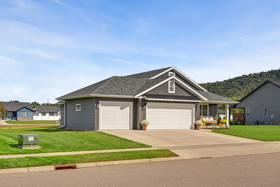 1605 Waxwing Ln, Holmen, WI 54636 - #3