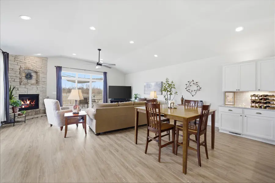 S70W15775 Sandalwood Dr, Muskego, WI 53150 - #3