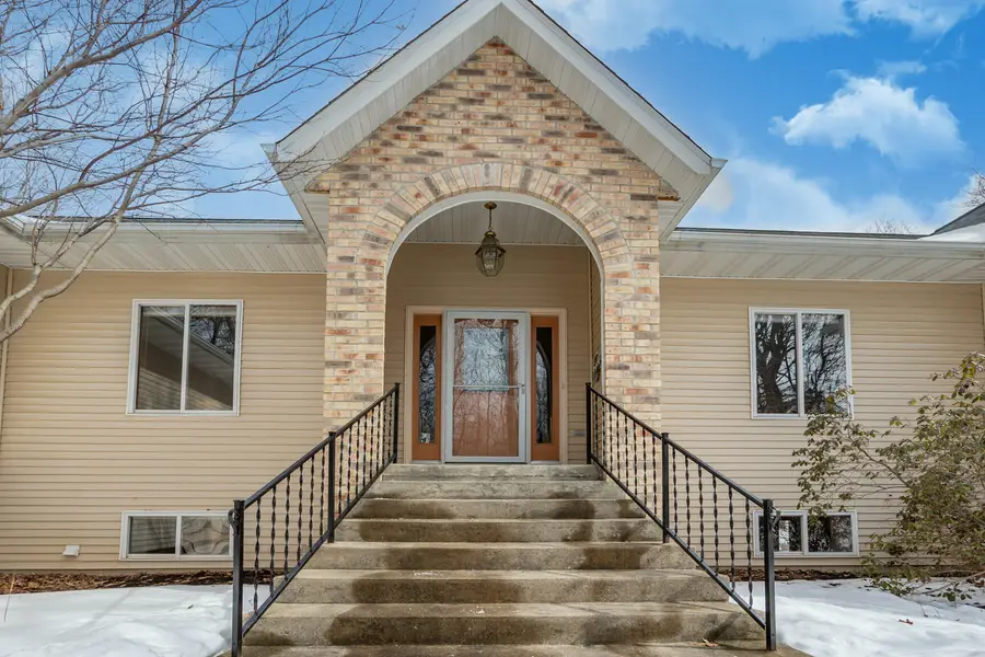 762 Valley Forge Dr, Slinger, WI 53086 - #3