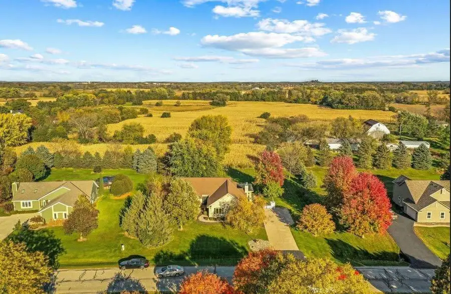 1485 N Riverline Dr, Oconomowoc, WI 53066 - #2