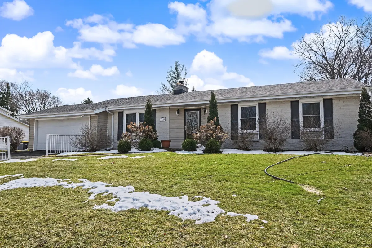 1993 Rambling Rose Rd, Waukesha, WI 53186 - #1
