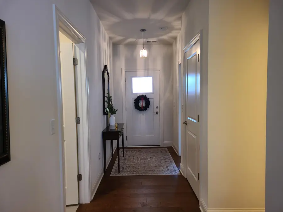 639 Cadence Cir, Lake Geneva, WI 53147 - #2