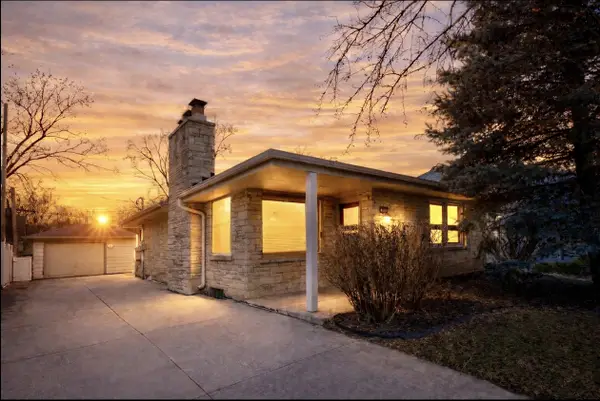 755 N 112th St, Wauwatosa, WI 53226