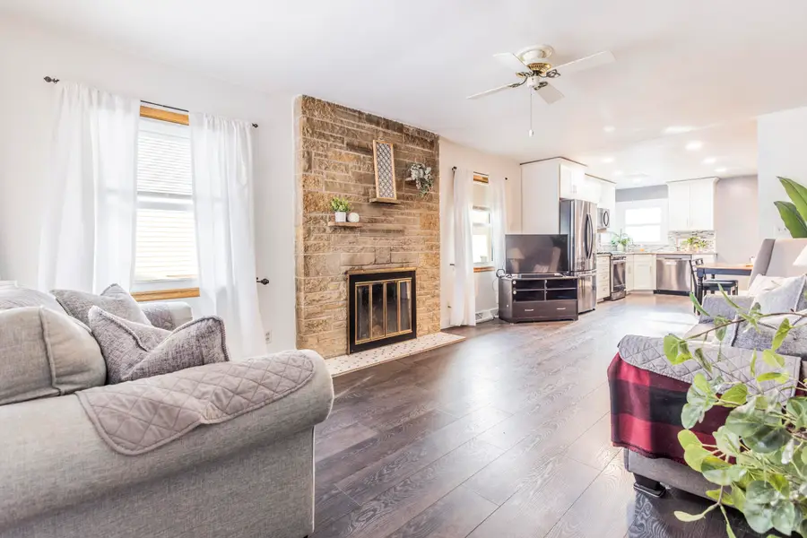 755 N 112th St, Wauwatosa, WI 53226 - #2