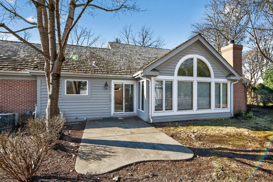 2415 Walnut Grove Ct, Brookfield, WI 53005 - #2