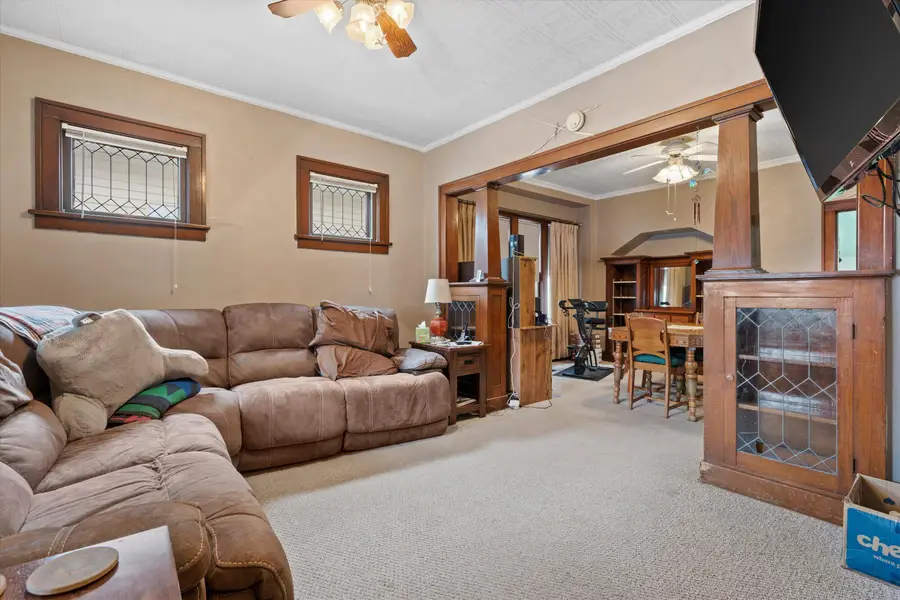 2837 S 15th St, Milwaukee, WI 53215 - #2