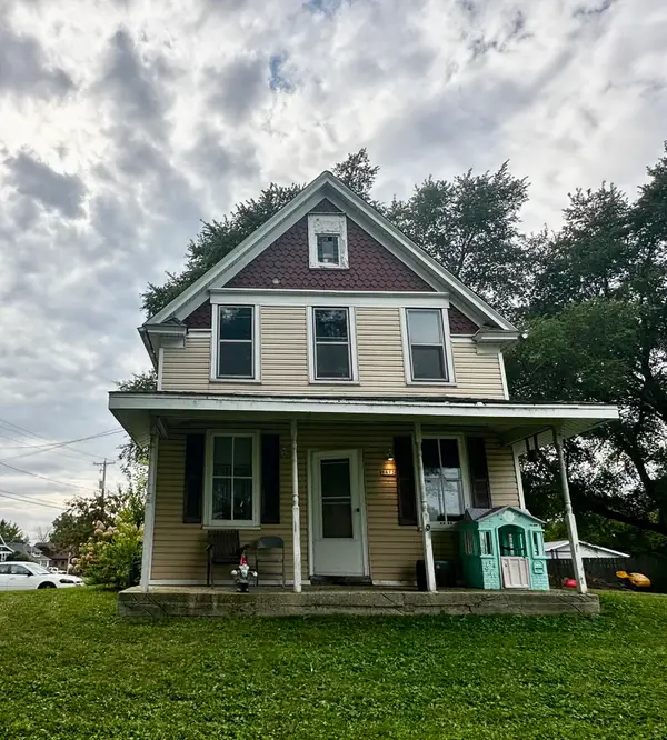 9473 S Chicago Rd, Oak Creek, WI 53154