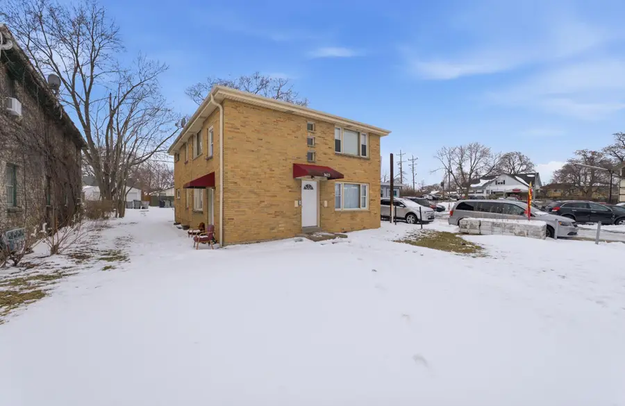 3623 N 76th St, Milwaukee, WI 53222 - #2