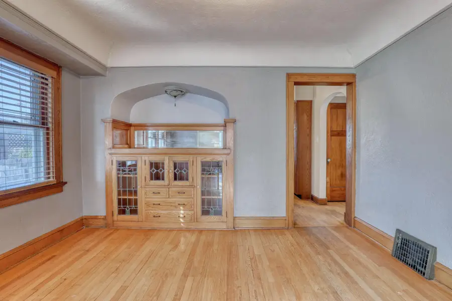 2141 S 87th St, West Allis, WI 53227 - #3