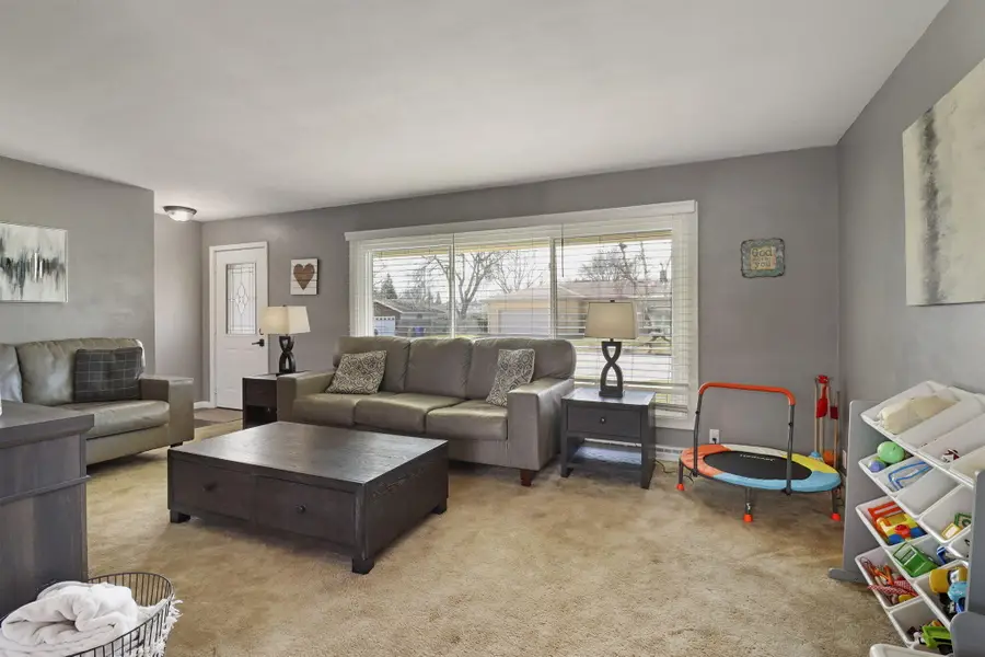 3506 87th Pl, Kenosha, WI 53142 - #2