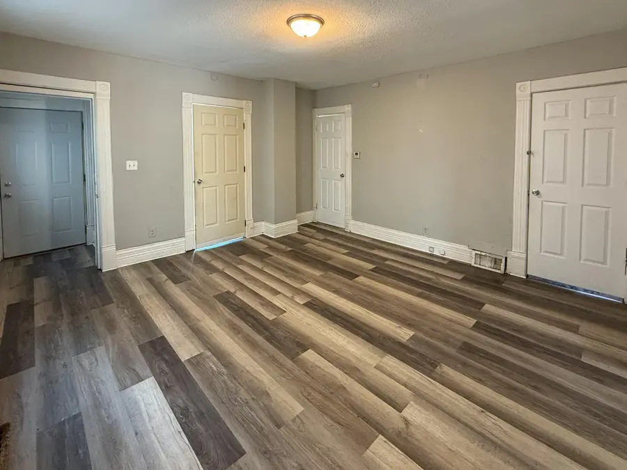 2346 N 18th St, Milwaukee, WI 53206 - #2