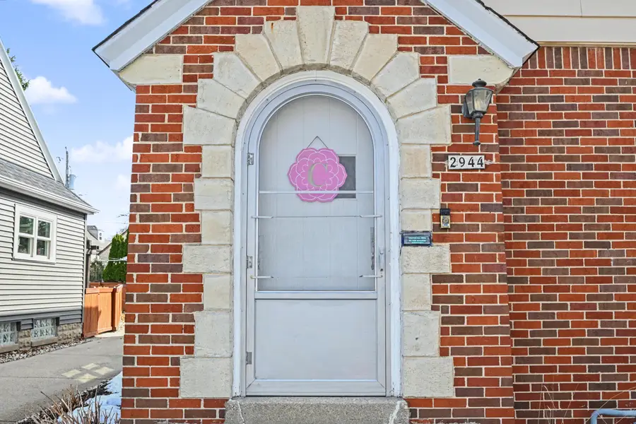 2944 N 70th St, Milwaukee, WI 53210 - #2