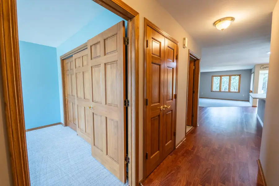 565 Hartford Sq, Hartford, WI 53027 - #3