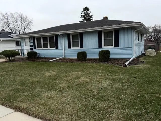 2727 Rosalind Ave, Racine, WI 53403 - #3