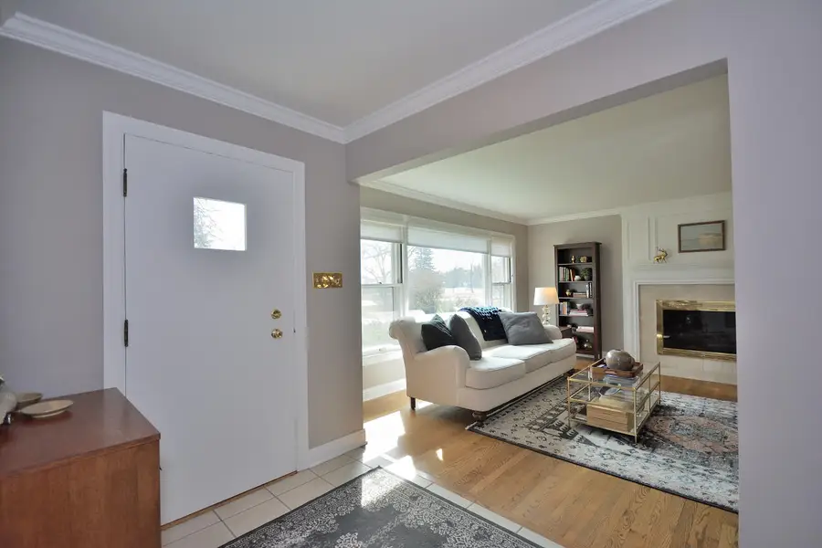 145 Lynnwood Ln, Brookfield, WI 53005 - #3