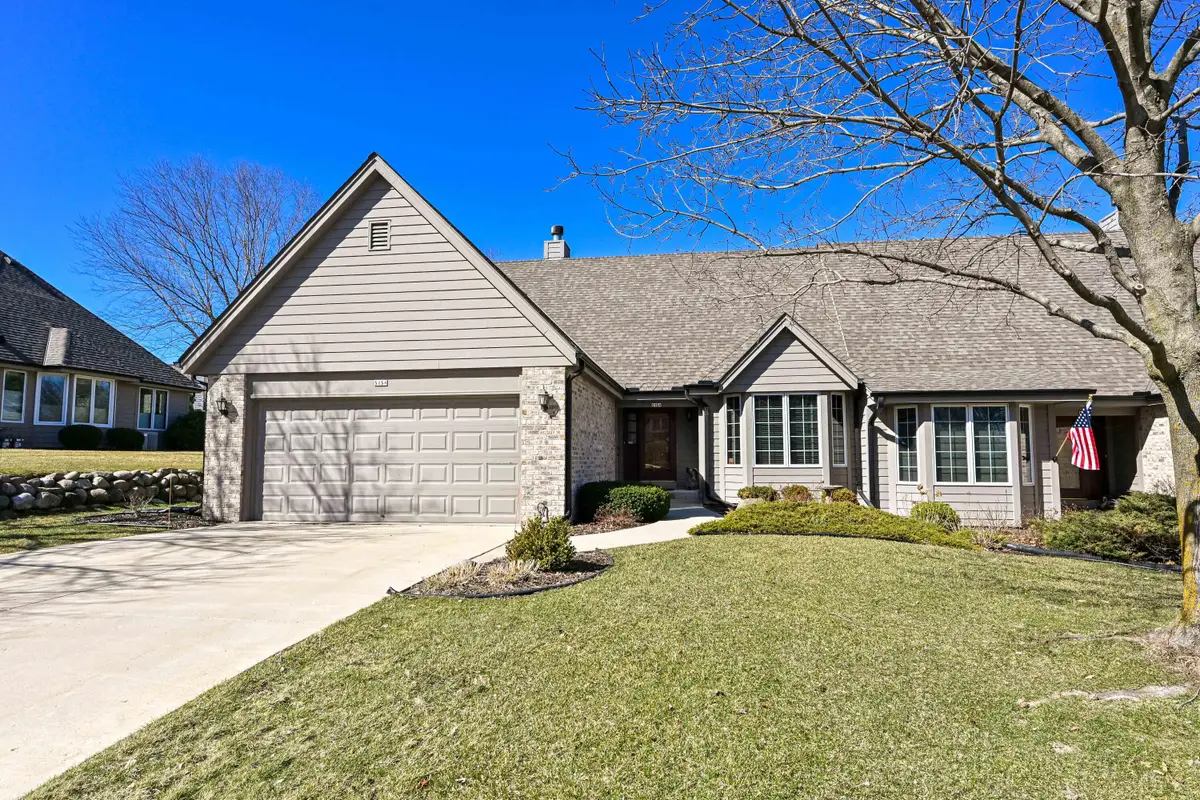 515 S Mcaurther Ln, Brookfield, WI 53045 - #1