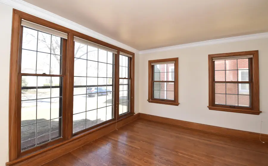 1213 E Kensington Blvd, Shorewood, WI 53211 - #3