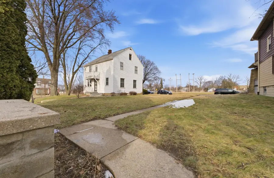 4187 N 20th St, Milwaukee, WI 53209 - #2