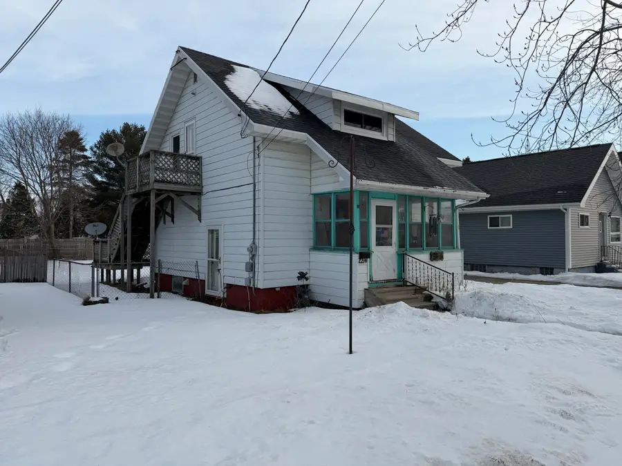 2214 13th St, Two Rivers, WI 54241 - #2