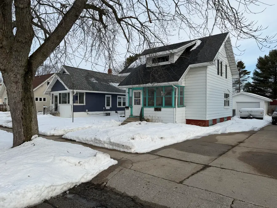 2214 13th St, Two Rivers, WI 54241 - #3