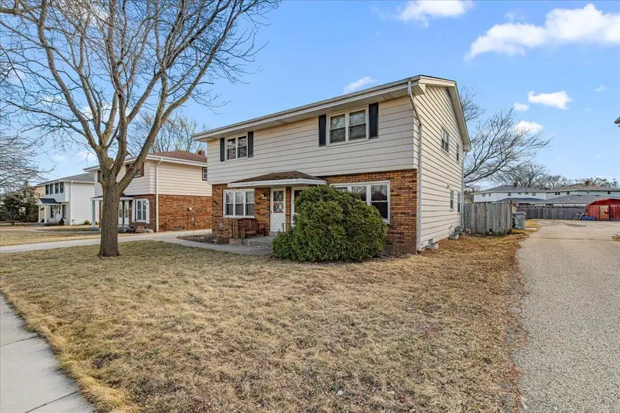 10817 W Appleton Ave, Milwaukee, WI 53225 - #3