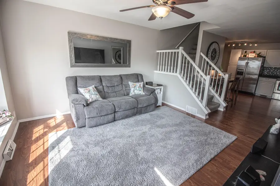 4915 W Colonial Ct, Greenfield, WI 53220 - #2