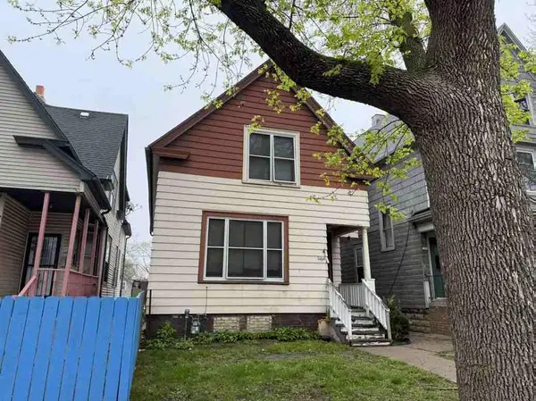 1302 S 21 St, Milwaukee, WI 53204