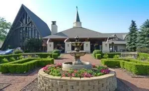 269 Fontana Blvd, Fontana, WI 53125 - #1