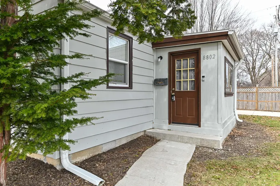 8802 W Center St, Milwaukee, WI 53222 - #2