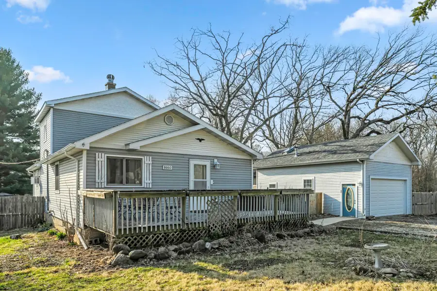 8660 Buena Dr, Burlington, WI 53105 - #3