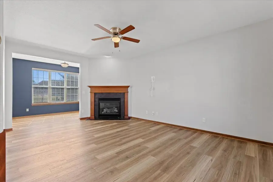 1711 Cloverview St, West Bend, WI 53095 - #3