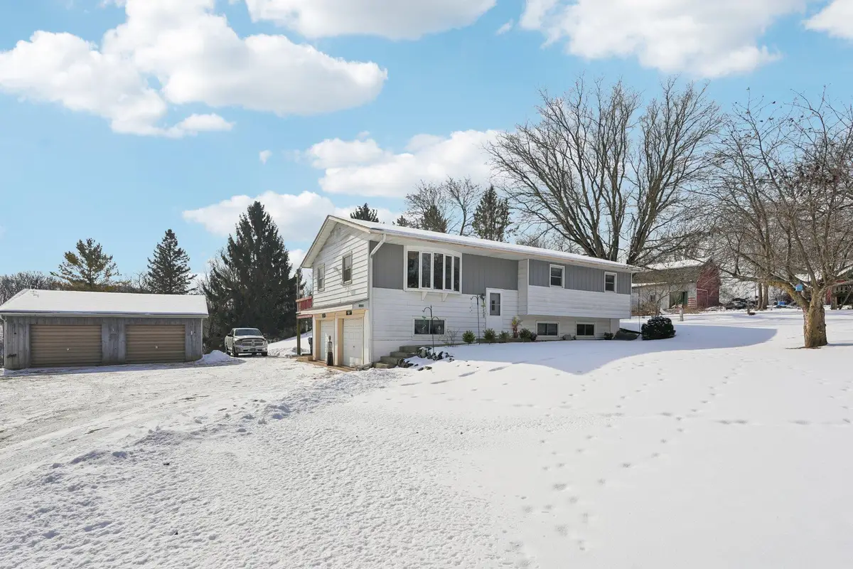857 E Newark Dr, Trenton, WI 53090 - #1