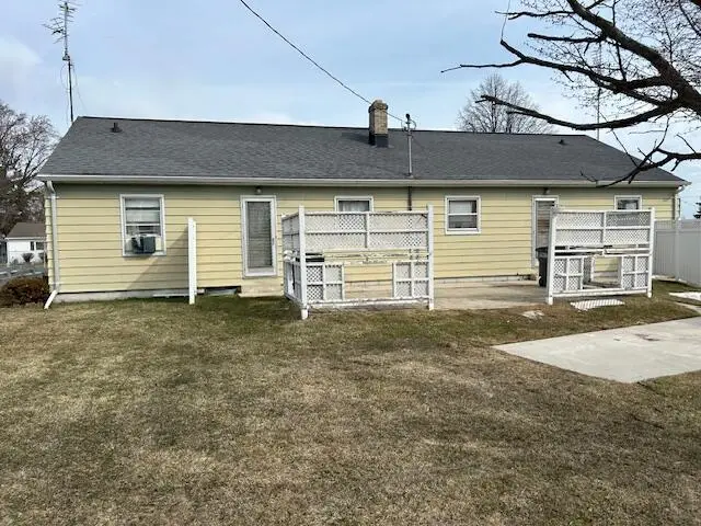 2221 Mayflower Ave, Sheboygan, WI 53083 - #2