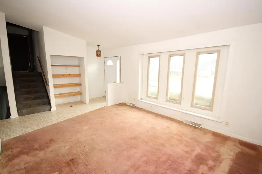 8645 S Riverton Rd, Oak Creek, WI 53154 - #3