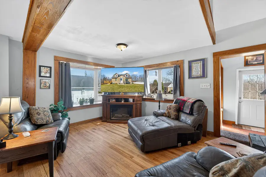 2024 W Grays Ln, Oak Creek, WI 53154 - #3