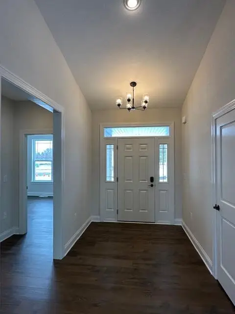 W207 N5817 Muirfield Dr, Menomonee Falls, WI 53051 - #2