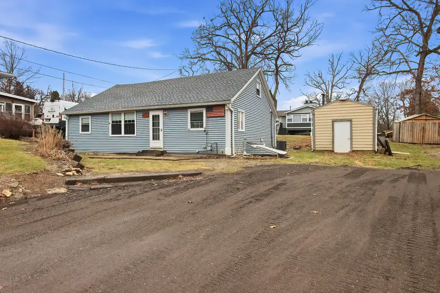 33737 S Lakeshore Dr, Burlington, WI 53105 - #2