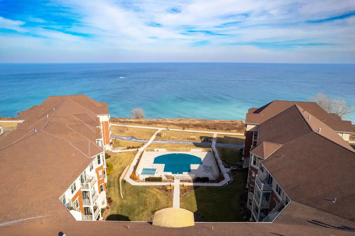 4120 S Lake Dr, Saint Francis, WI 53235 - #1