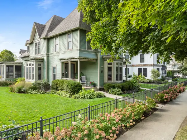 920 Geneva St, Lake Geneva, WI 53147