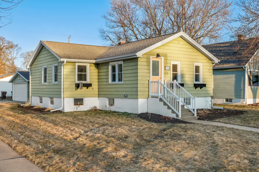 326 9th Ave S, Onalaska, WI 54650 - #2