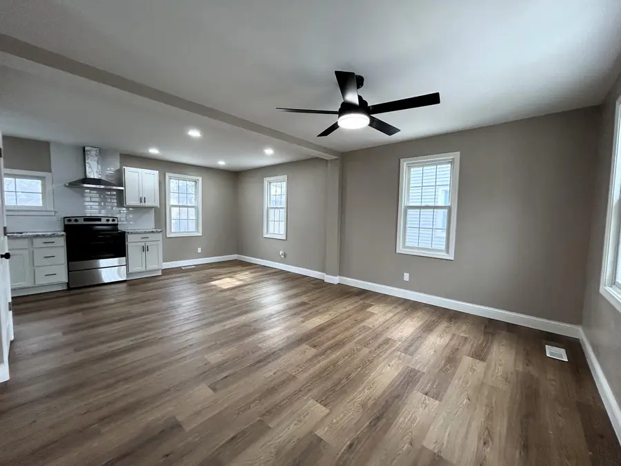 4370 N 25th St, Milwaukee, WI 53209 - #3