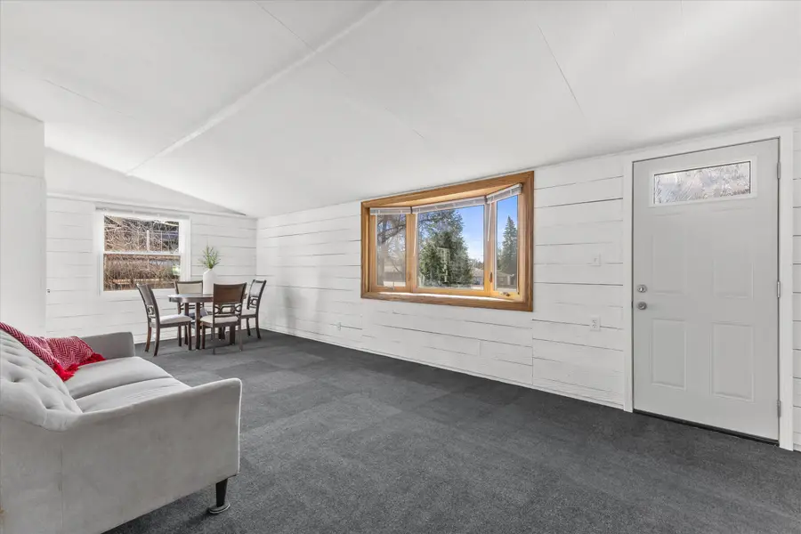 N96W16012 County Line Rd, Germantown, WI 53022 - #3