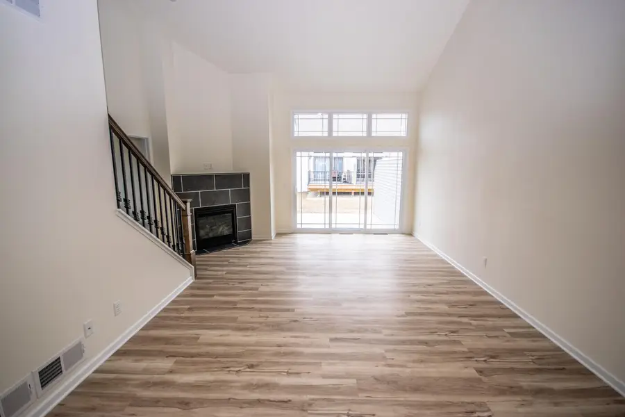 1334 Legion Cir, West Bend, WI 53090 - #2